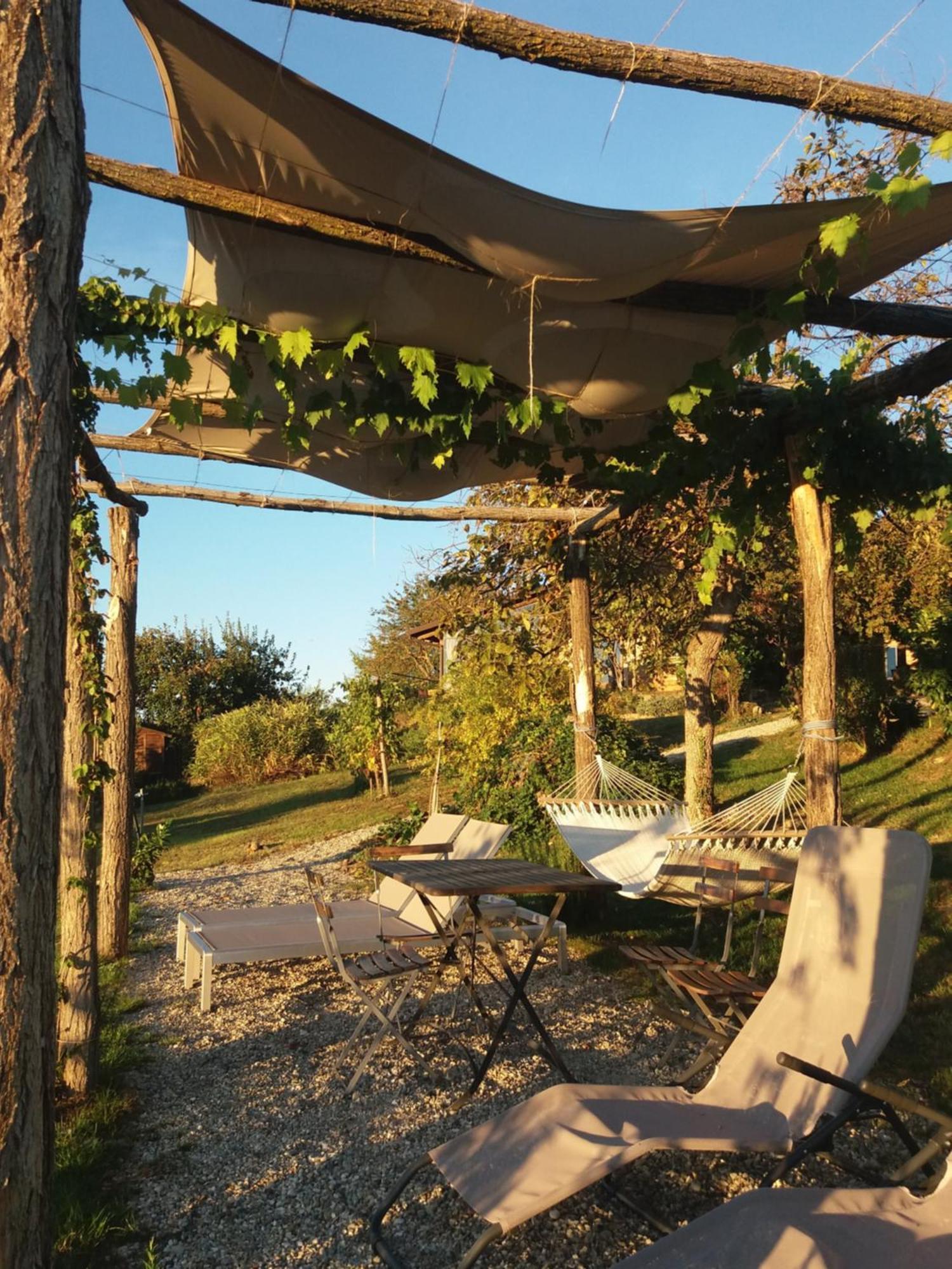 B&B Sant'Anna 21 Monforte dʼAlba Exteriér fotografie